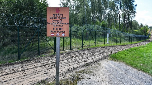 «Nekādu joku nebūs» – Latvijas robežsargu mobilizēšanu uztver kā nopietnu signālu Baltkrievijai