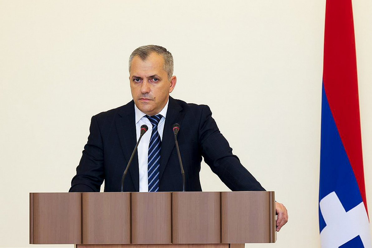 Jaunievēlētais Kalnu Karabahas prezidents Samvels Šahramanjans.
