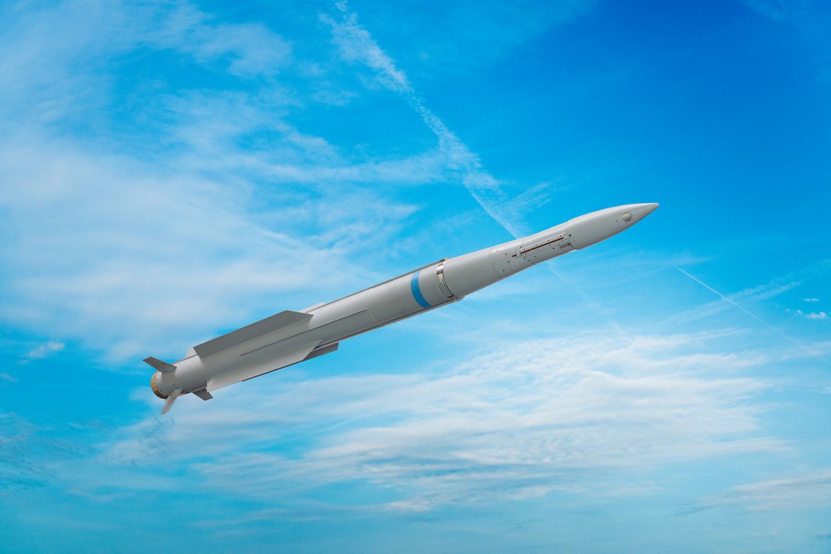 Latvija un Igaunija uz punktētās līnijas parakstās par Vācijā ražotu raķešu sistēmu / rakstu