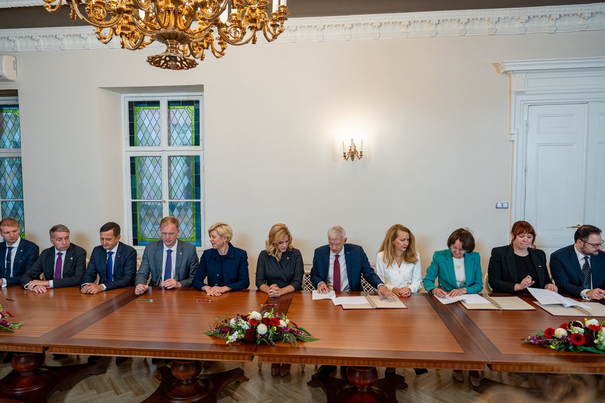 Sadarbības līguma un Deklarācijas par Evikas Siliņas vadītā Ministru kabineta iecerēto darbību svinī...
