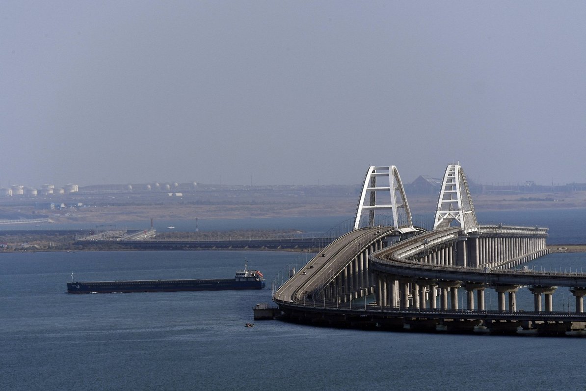 Krimas tilts uz Krievijas okupēto pussalu Ukrainā