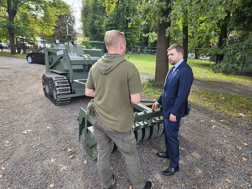 Atmīnēšanas robots Ukrainas armijai