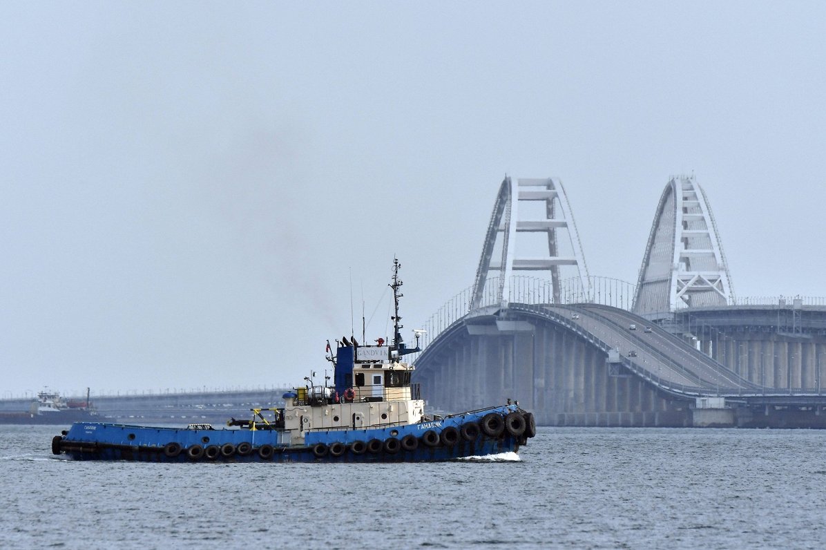 Ilustratīvs attēls: Krimas tilts, kas Krieviju savieno ar okupēto pussalu Ukrainā