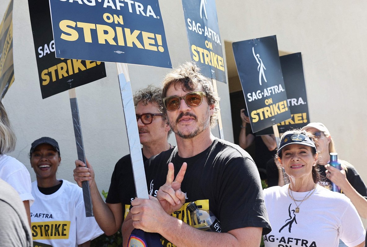 Ilustratīvs attēls: Holivudas scenāristu un aktieru streiks