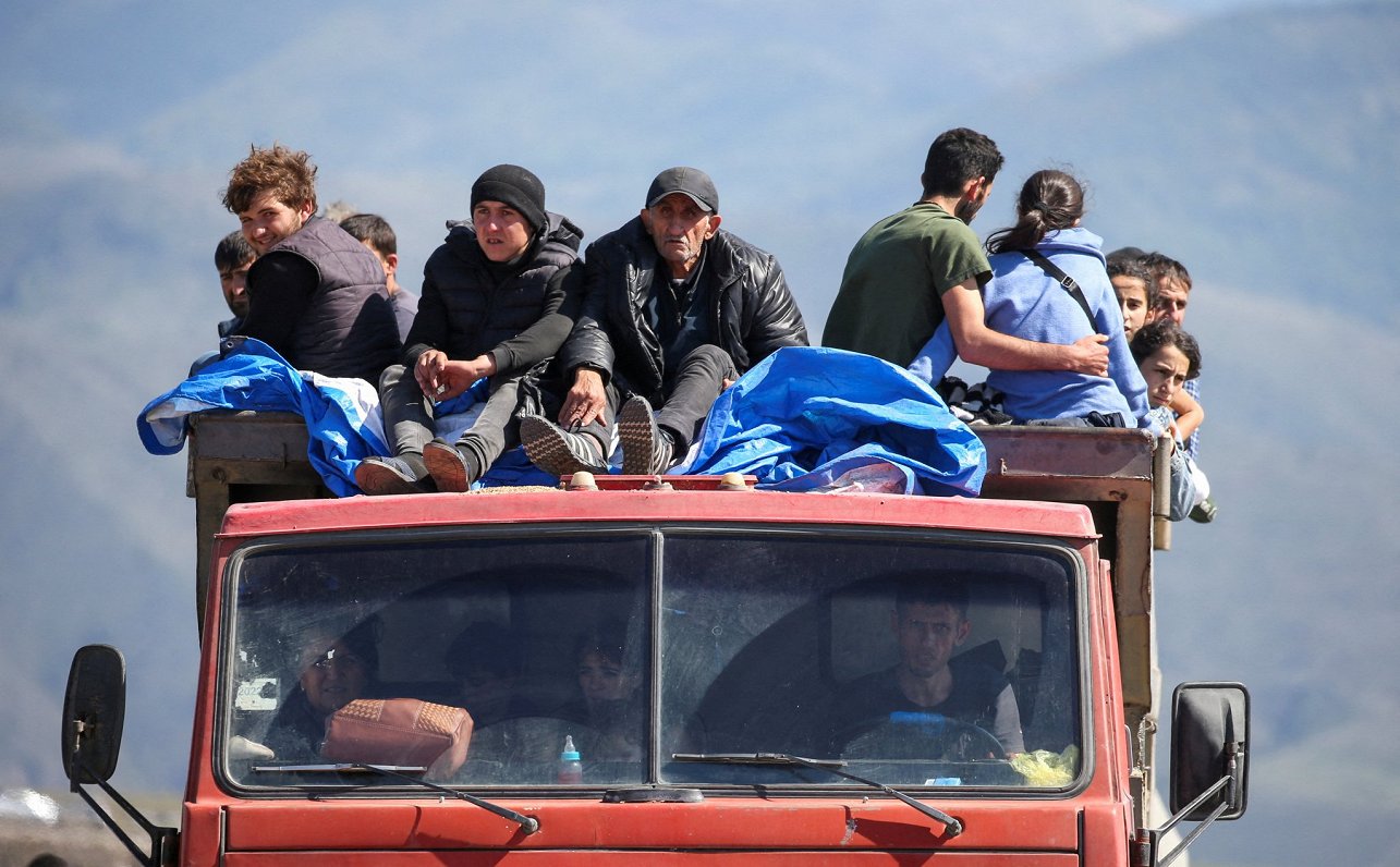 Ilustratīvs attēls: bēgļi no Kalnu Karabahas ierodas Armēnijā