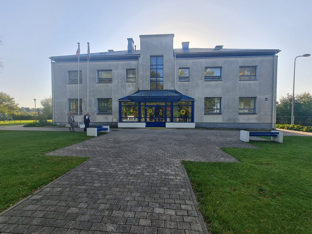 Krāslavas grāfu Plāteru vārdā nosauktās poļu pamatskola, 2023.gada oktobris.