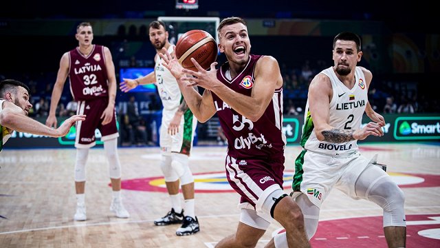 Latvijas Basketbola savienība par gada basketbolistiem nosauc Žagaru un Laksu