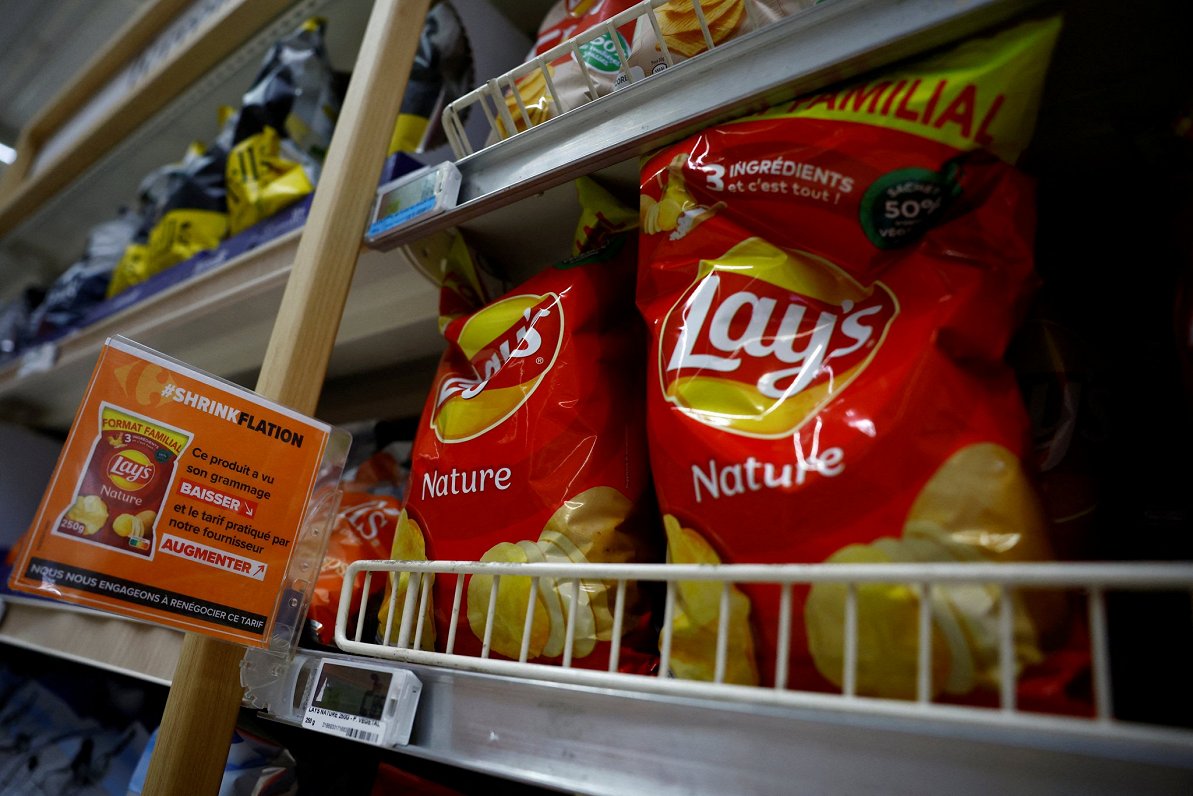Francijas lielveikals &quot;Carrefour&quot; brīdina klientus par produktiem, kas samazinājušies &quo...