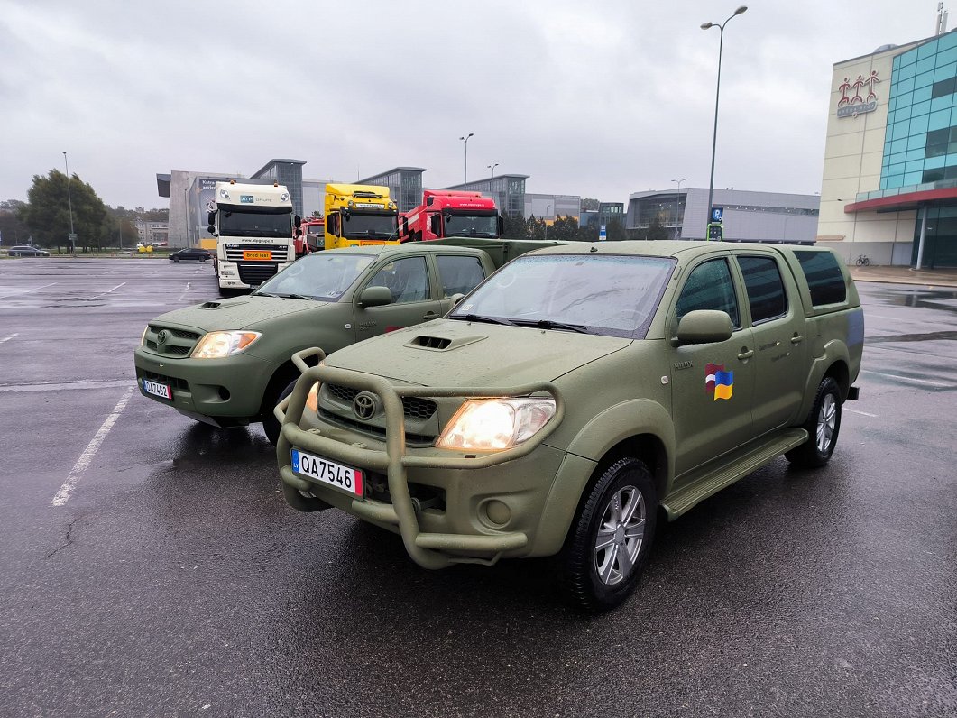 4x4 vehicles donated to Ukraine