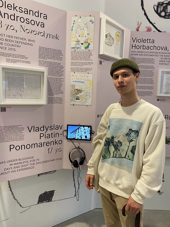 Vlads kara dienasgrāmatu ekspozīcijas atklāšanā Amsterdamā