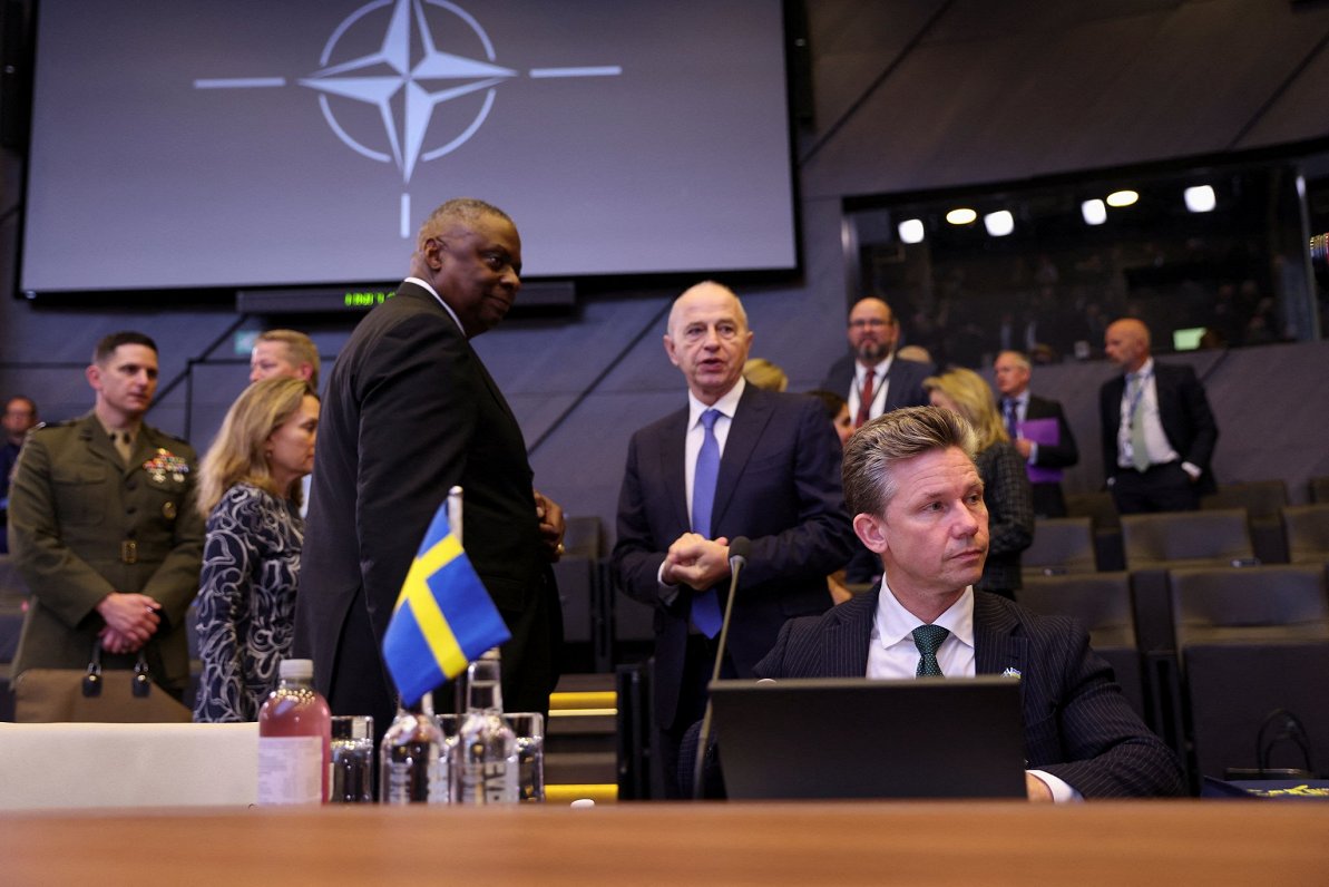 NATO aizsardzības ministru sanāksme Briselē