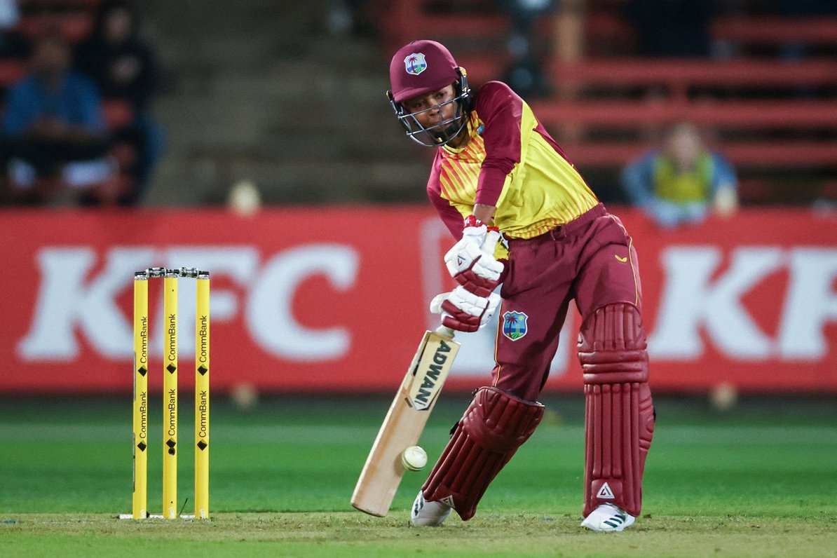 Vestindijas spēlētāja Šemaina Kembela T20 kriketa mačā pret Austrāliju