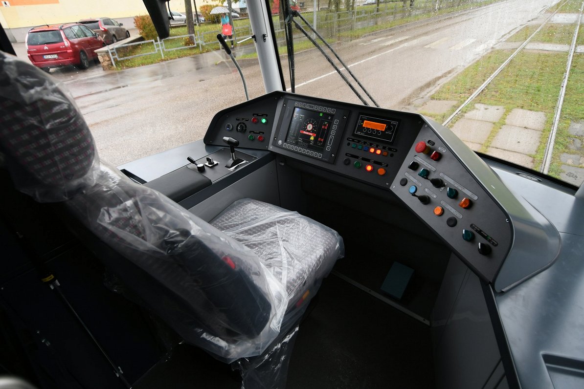 &quot;Daugavpils Lokomotīvju remonta rūpnīca&quot; (DLRR) montētais tramvajs