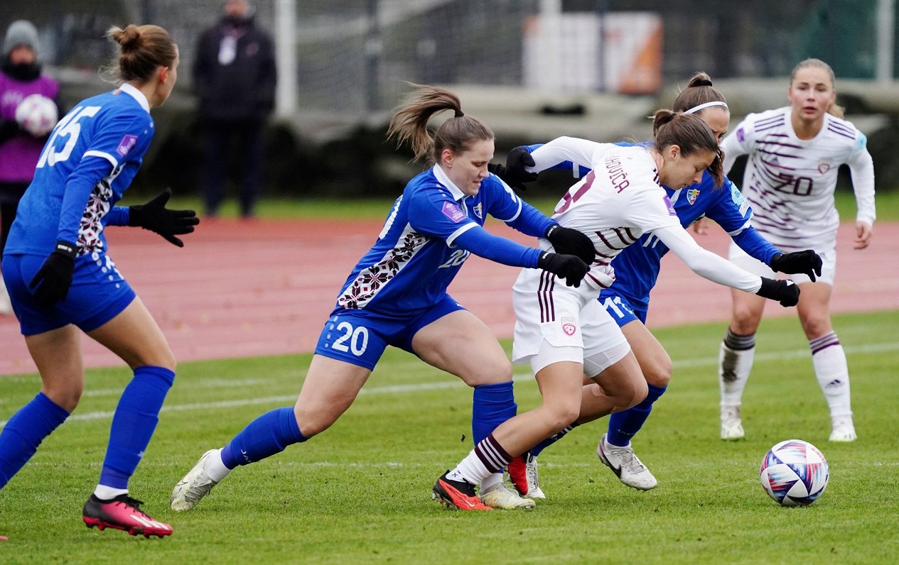 Latvijas un Moldovas sieviešu futbola izlases Nāciju līgas spēlē