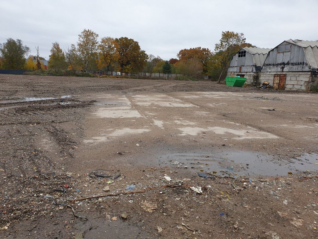 No 6000 tonnām dažāda veida atkritumu atbrīvota teritorija Rīgā, Imantā