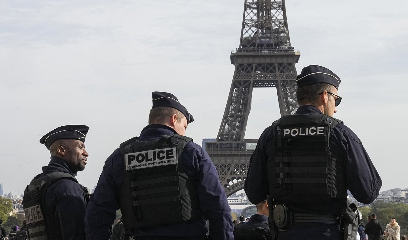 Полиция. Франция, Париж. 17.10.2023. Иллюстративное фото