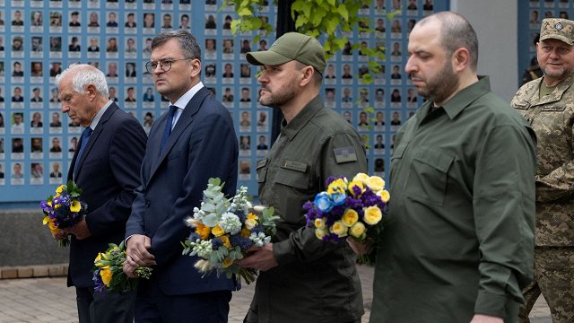 Eiropas Savienības ārlietu ministri pulcējušies uz vēsturisku sanāksmi Ukrainas galvaspilsētā Kijivā