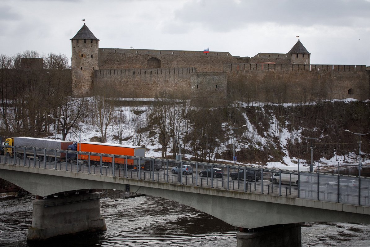 Krievijas un Igaunijas robeža starp Ivangorodas un Narvas pilsētām