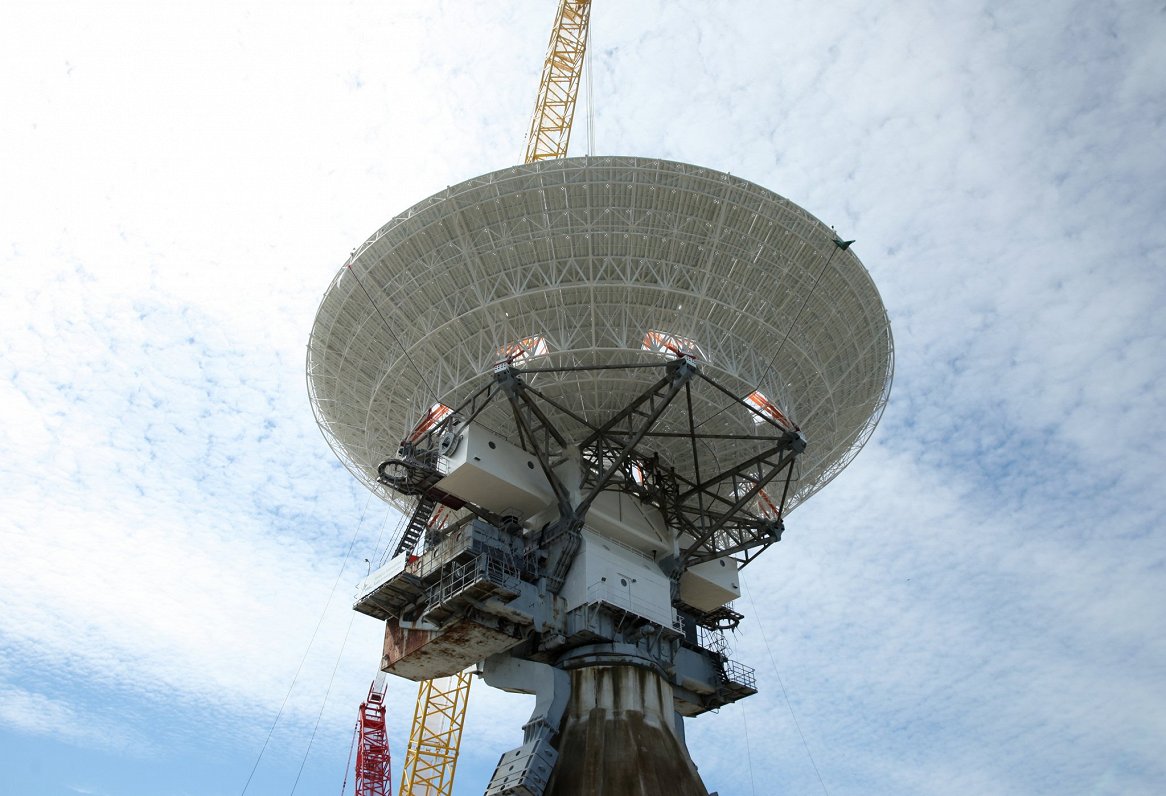Radioteleskopa RT-32 antena.