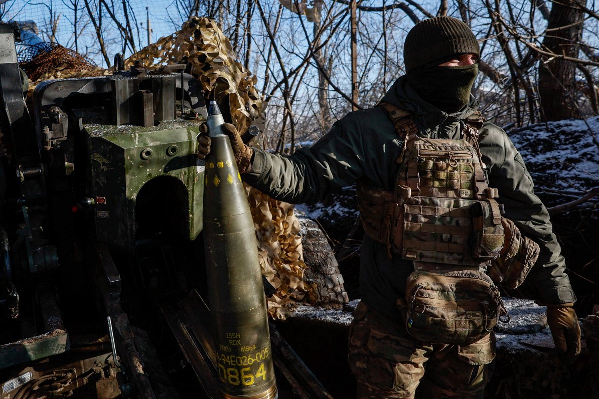 Ukrainas armijas karavīrs Doneckas reģionā