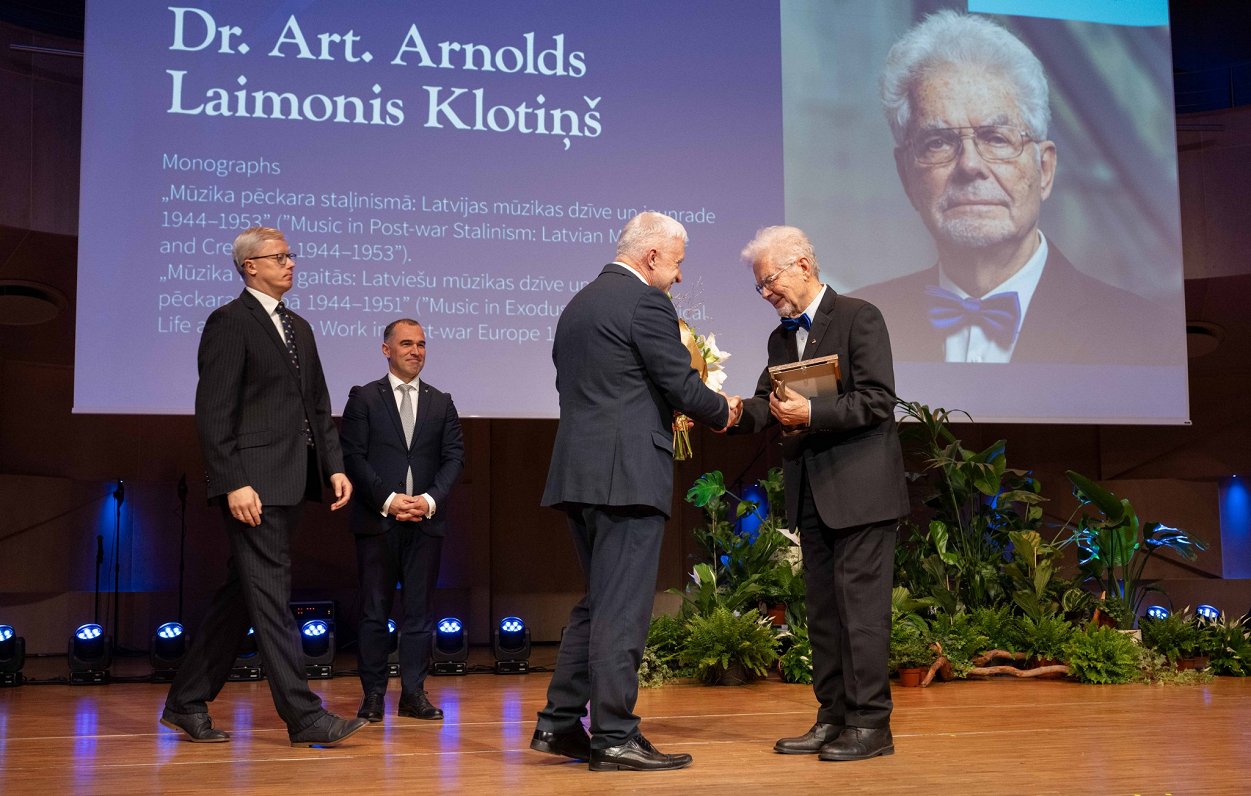 Latvian musicologist Arnolds Laimonis Klotiņš receives Baltic Assembly Award 2023