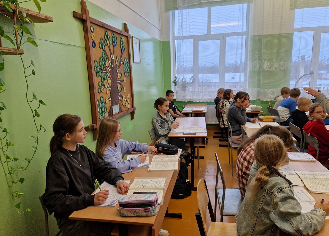 Skolēni Latvijas pierobežas skolā