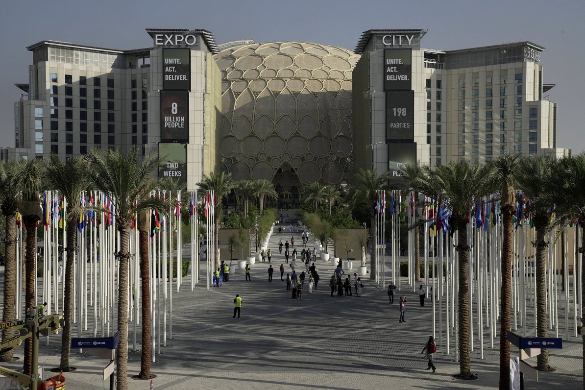 Ar aizdomu ēnu pār organizatoriem Dubaijā sākas ANO Klimata konference
