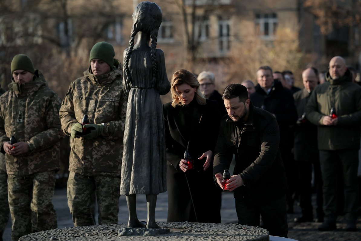 Президент Украины и его супруга чтят память жертв Голодомора. Украина, Киев. 25.11.2023