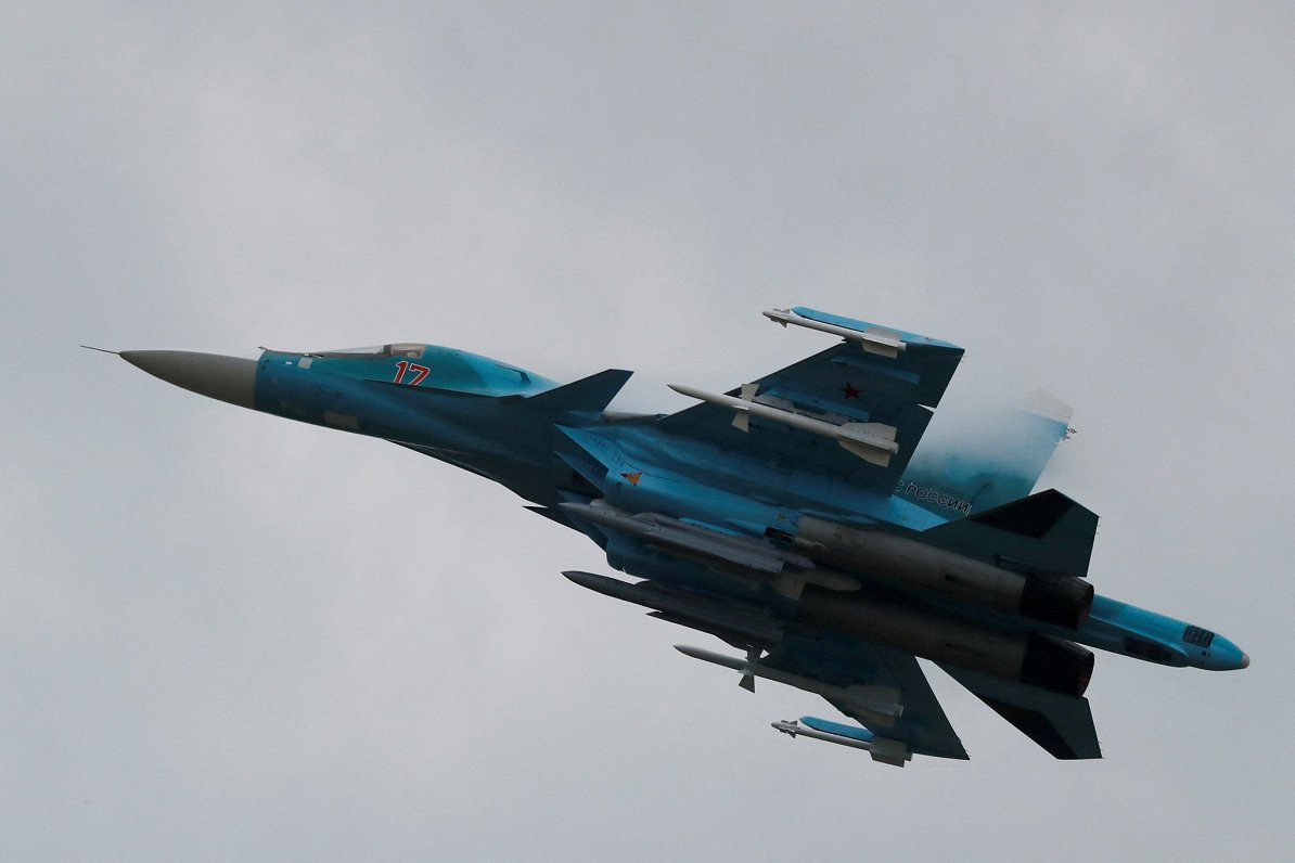 Krievijas kara lidmašīna &quot;Su-34&quot;