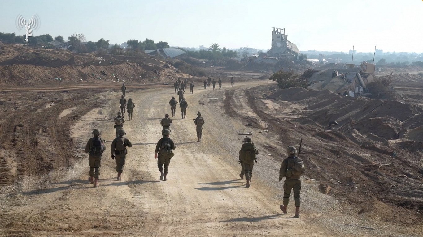 Izraēlas karavīri piedalās operācijā Gazas joslā. Attēls ilustratīvs.