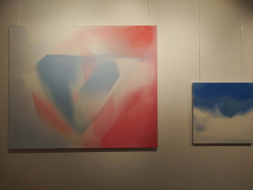 Выставка «Чувство небес» Мадары Гулбис в Риге