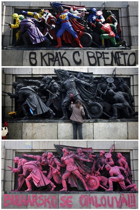 Padomju karavīru piemineklis Sofijā vairākkārt ir pārkrāsots, piemēram, amerikāņu komiksu varoņu vei...