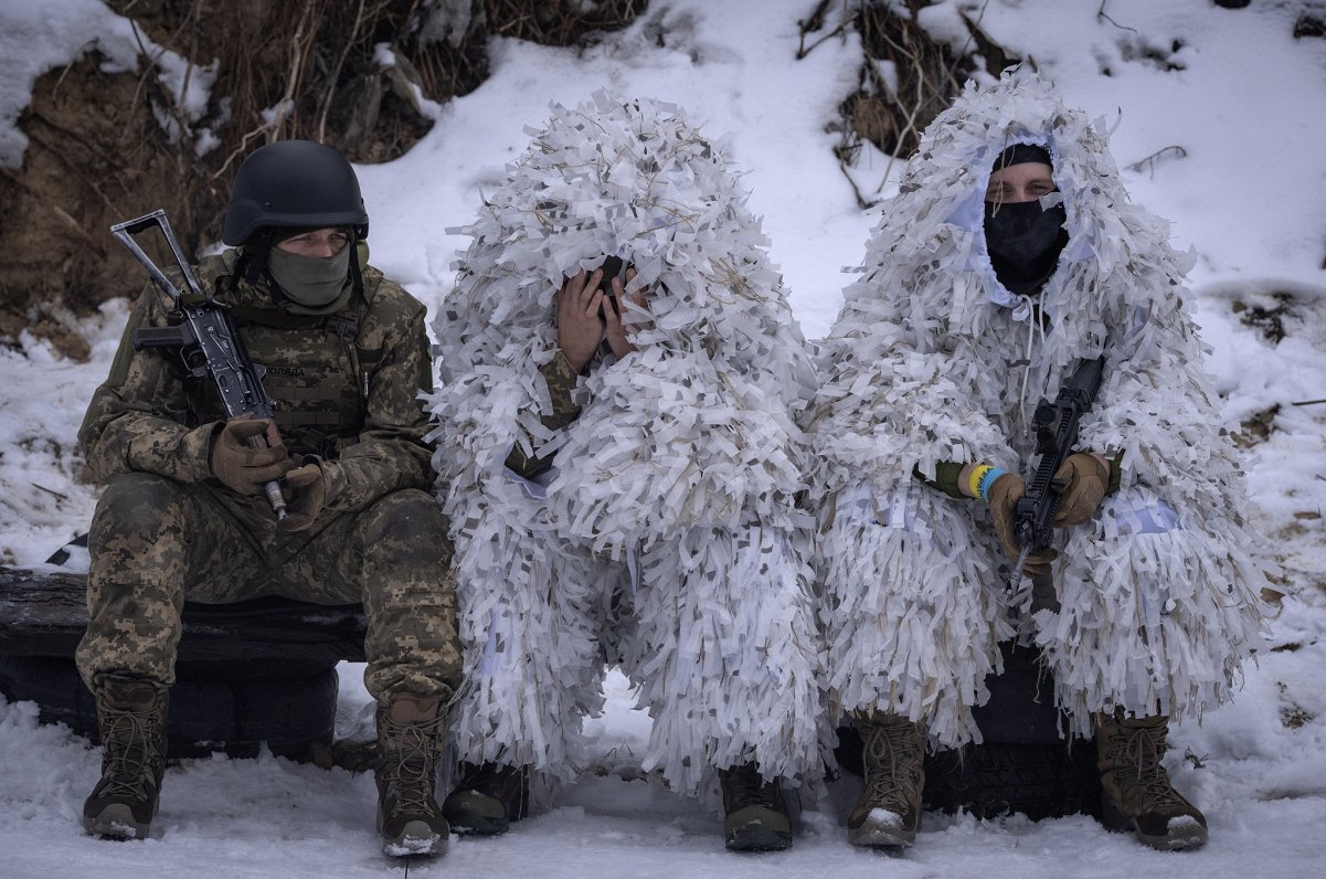 Sibīrijas bataljona brīvprātīgie karavīri mācībās Ukrainā. Šis bataljons komplektēts no Krievijas pi...