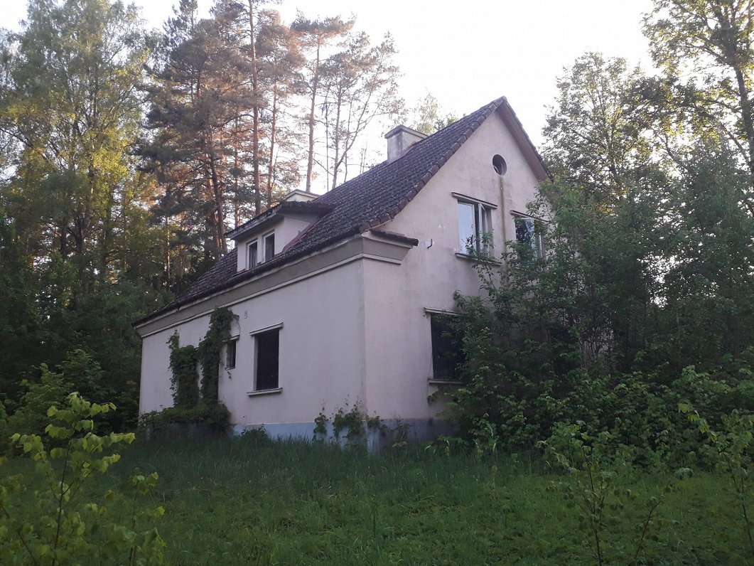 Former Estonian border post at Piiri jarv