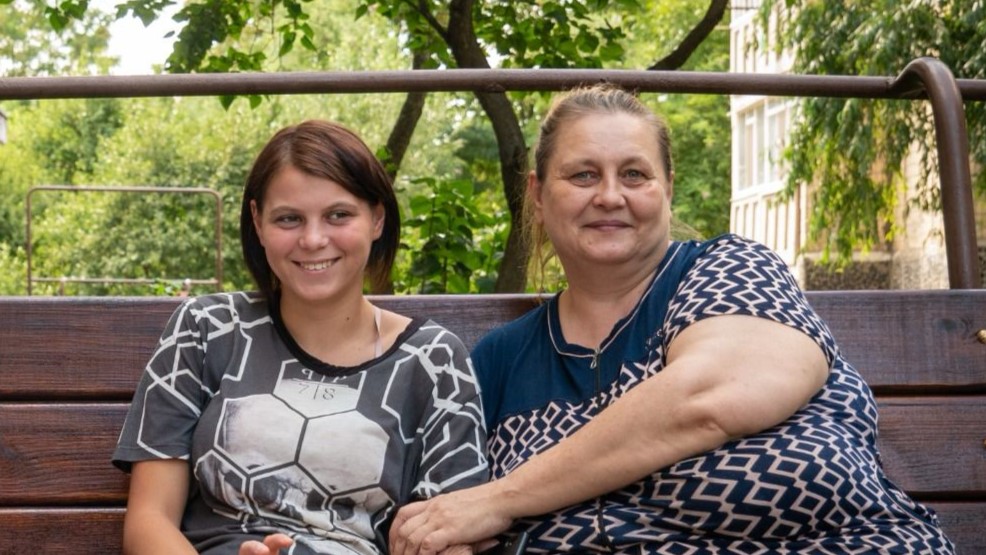 Alīna ar mammu Svetlanu.