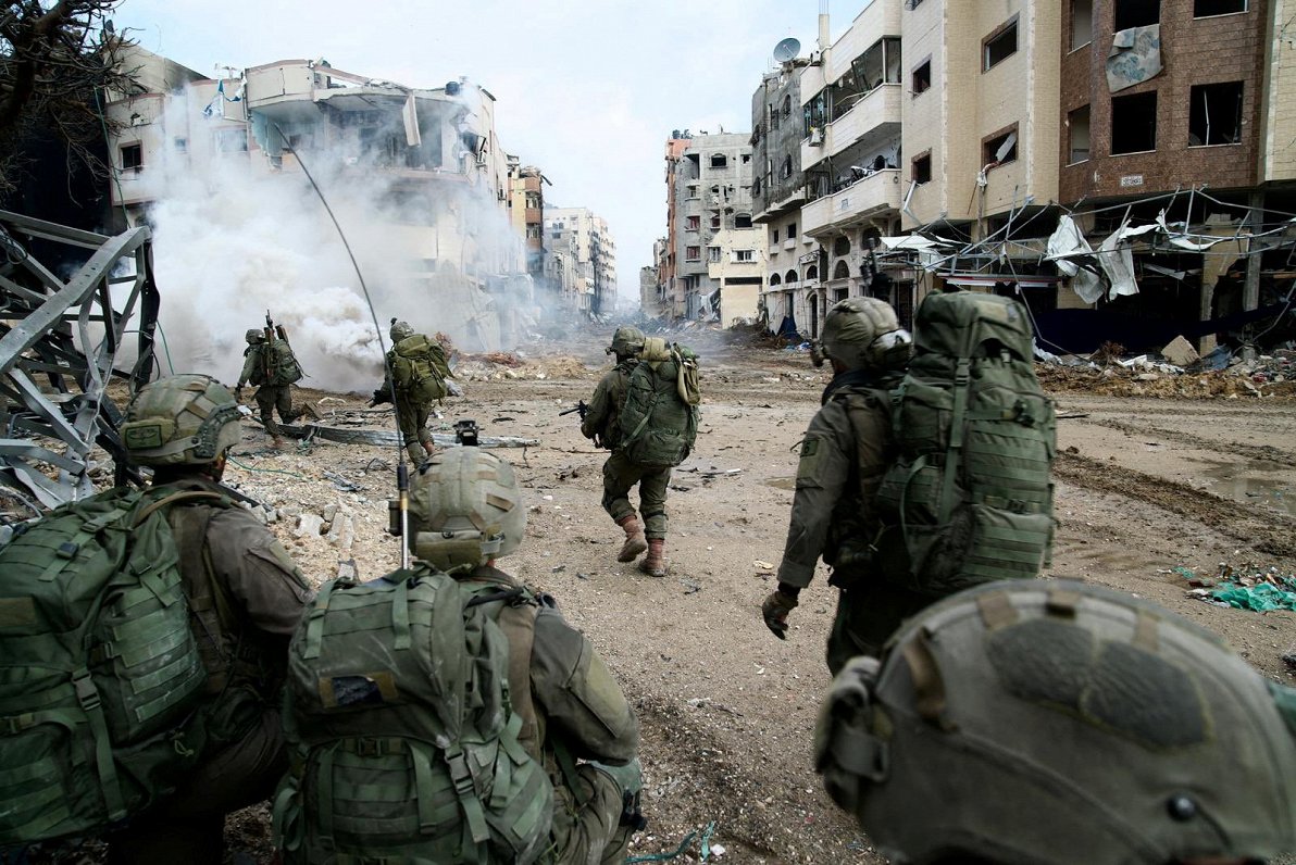 Izraēlas karavīri Gazas joslā