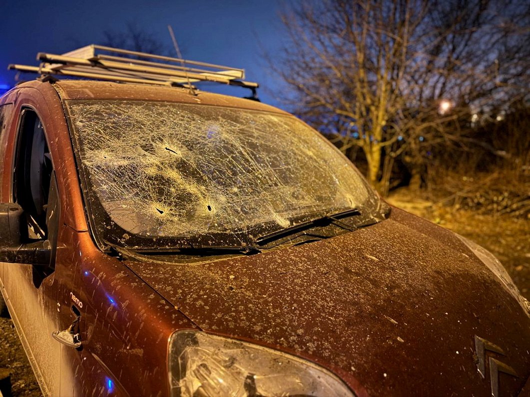 Apšaudē cietusi automašīna Belgorodas apgabalā Krievijā