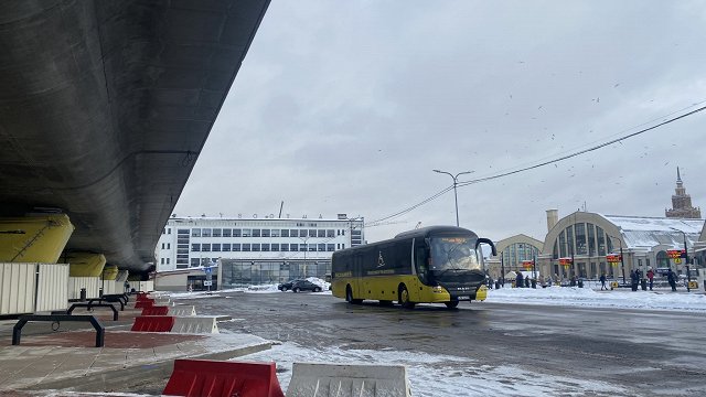 На Рижском автовокзале под новой эстакадой Rail Baltica возобновляется автобусное сообщение