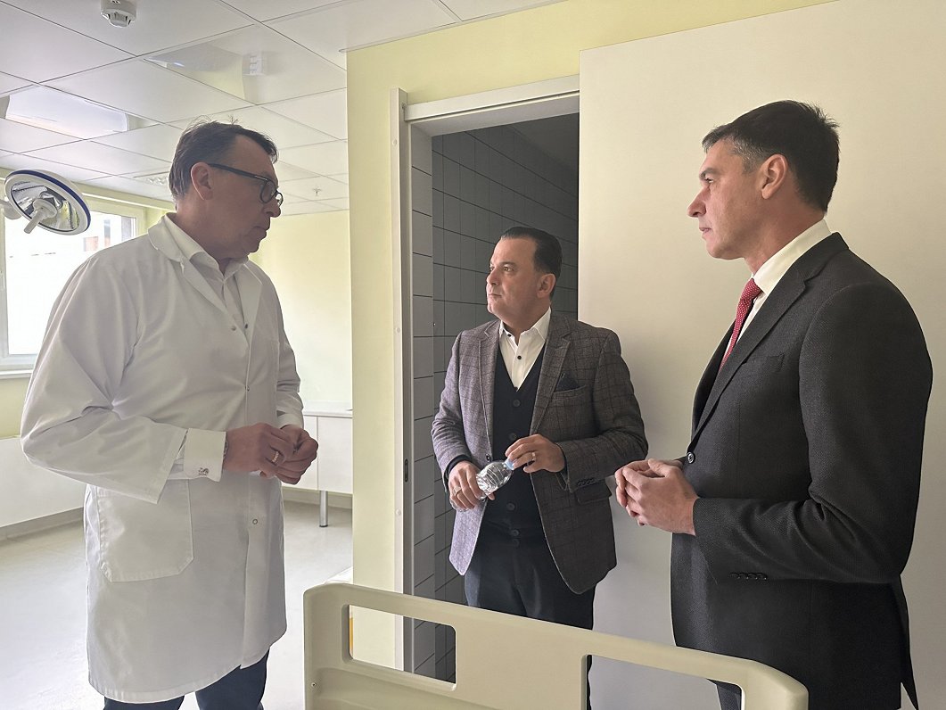 Veselības ministra vizīte Liepājas Reģionālajā slimnīcā