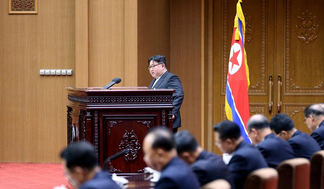 Ziemeļkorejas līderis Kims Čenuns uzstājas ar runu