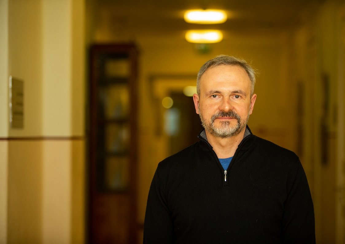 Igaunijas varasiestādes aizdomās par spiegošanu aizturējušas Tartu Universitātes profesoru Vjačeslav...