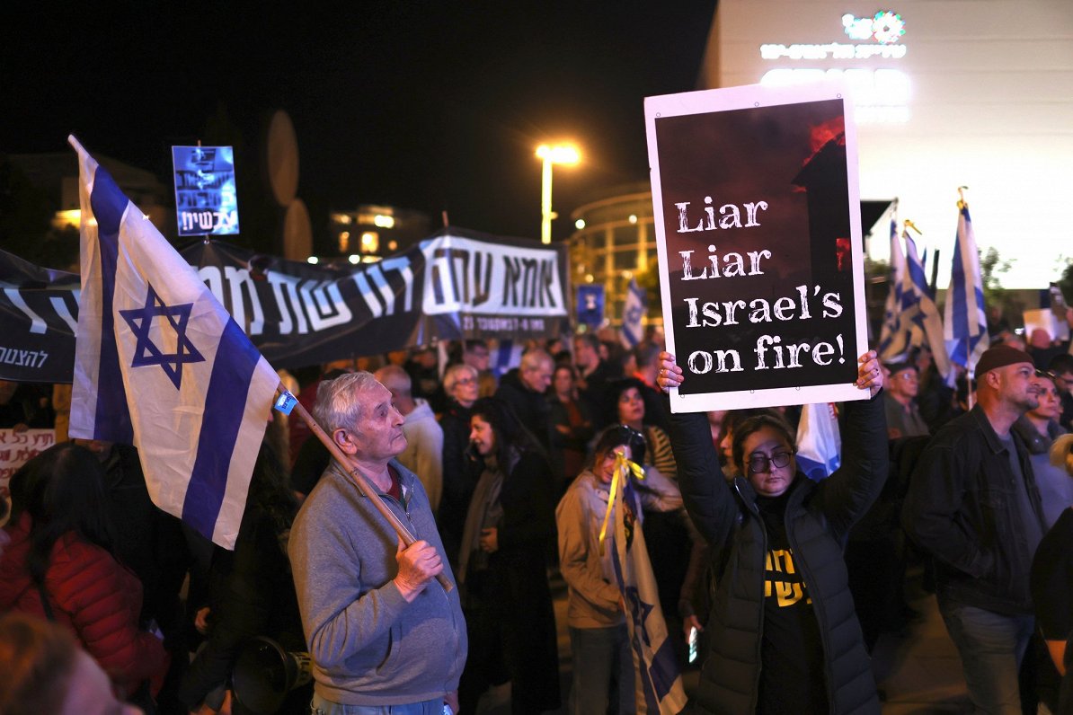 Protesti pret Natanjahu valdību Telavivā
