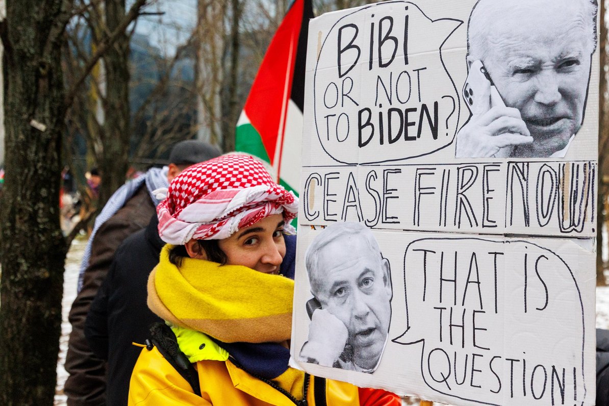 Briseles iedzīvotāji demonstrācijā palestīniešu atbalstam