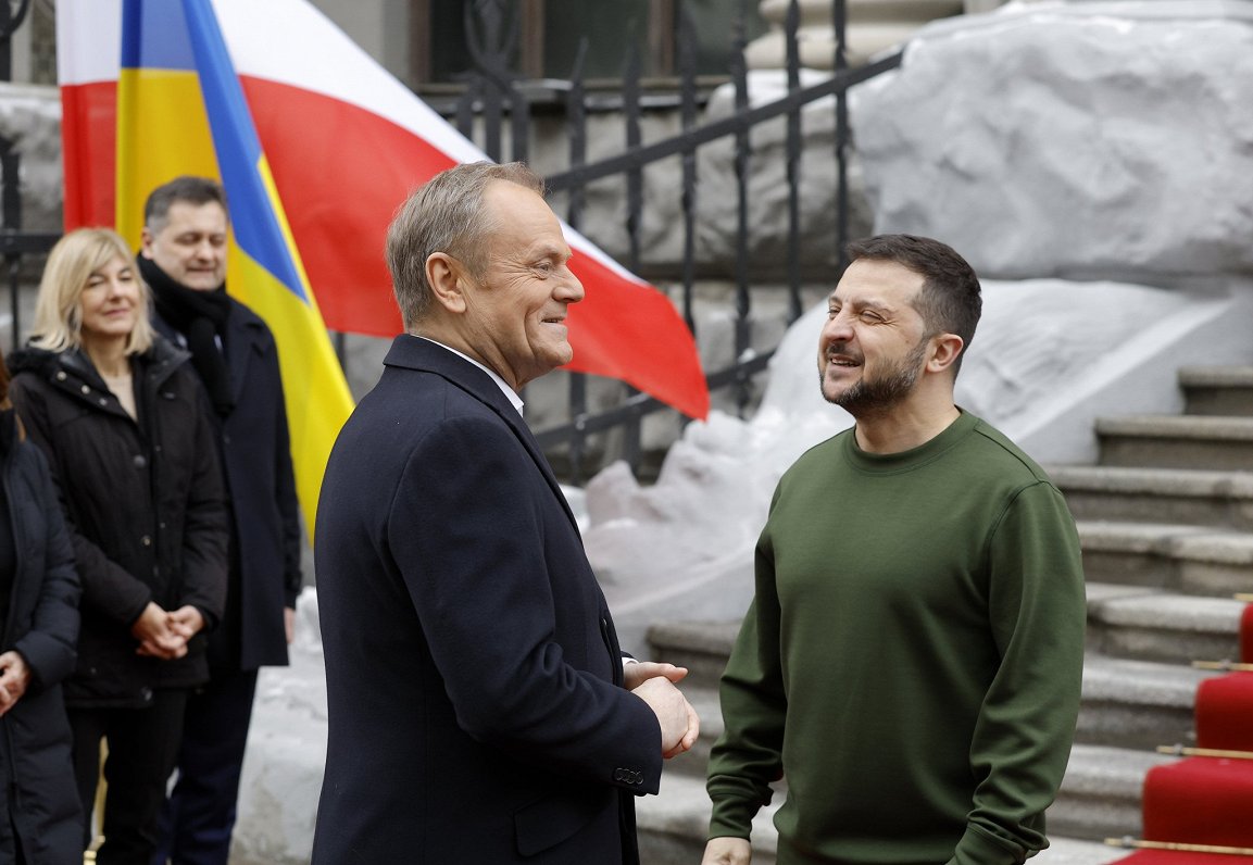 Polijas premjers Donalds Tusks vizītes laikā Kijivā ticies ar Ukrainas prezidentu Volodimiru Zelensk...