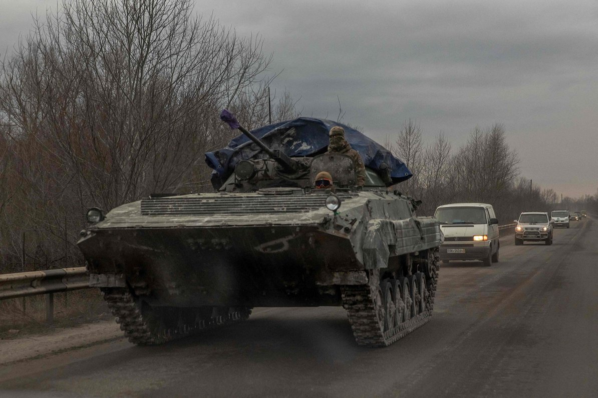 Ukrainas armijas karavīri Doneckas reģionā