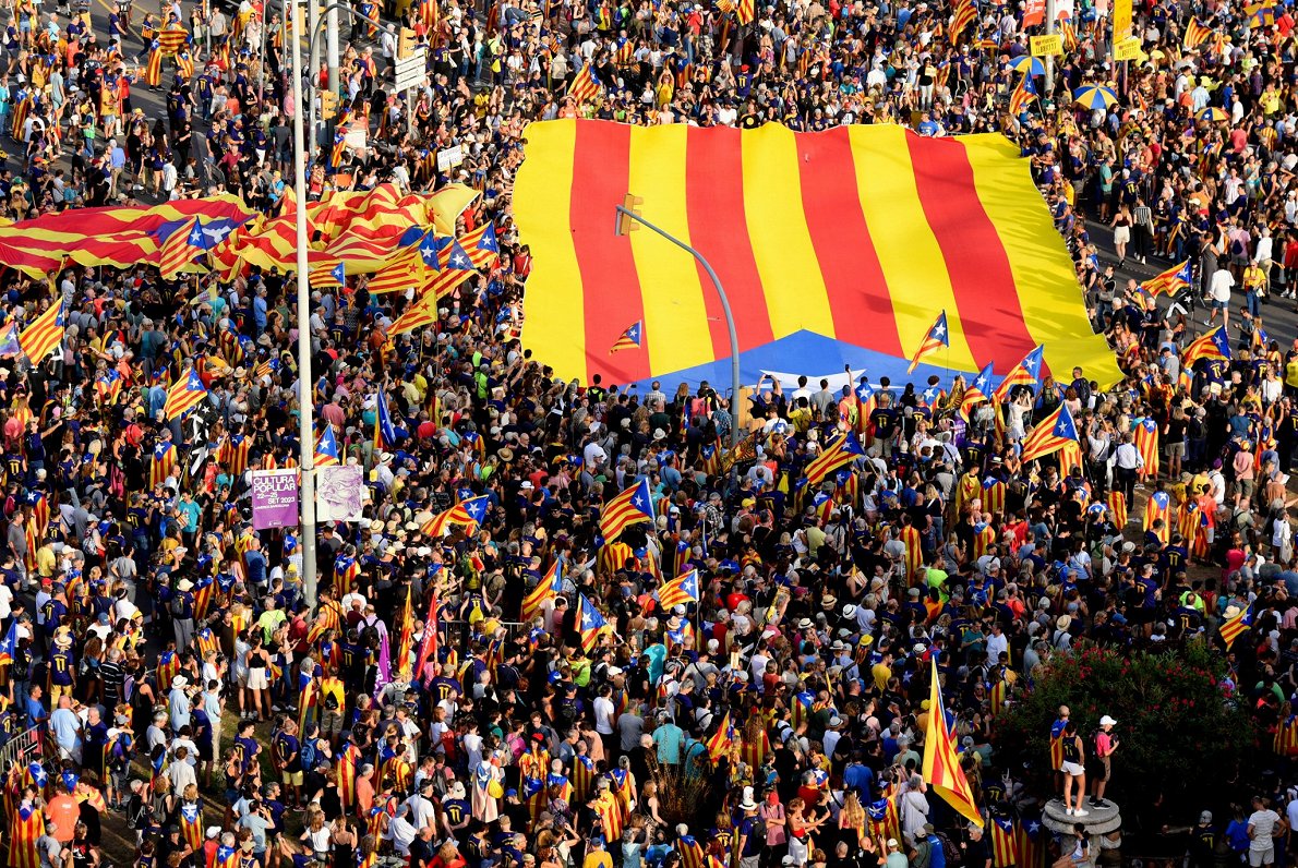 Ilustratīvs attēls: Katalonijas dienas svinības Barselonā, Spānijā