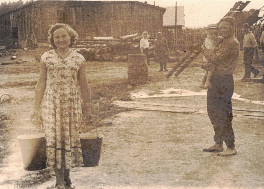 Vaboles kūdras purva strādnieki. 1960. gadu sākums.