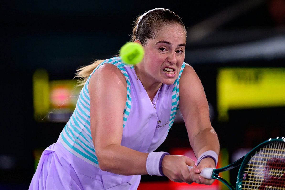 Ostapenko augsta līmeņa tenisa turnīru Katarā sāk ar zaudējumu dubultspēlēs