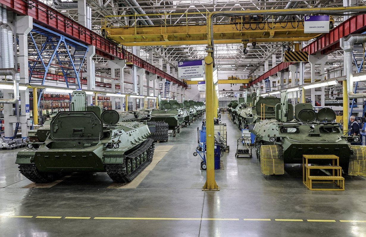 Tanku ražotne Krievijā.