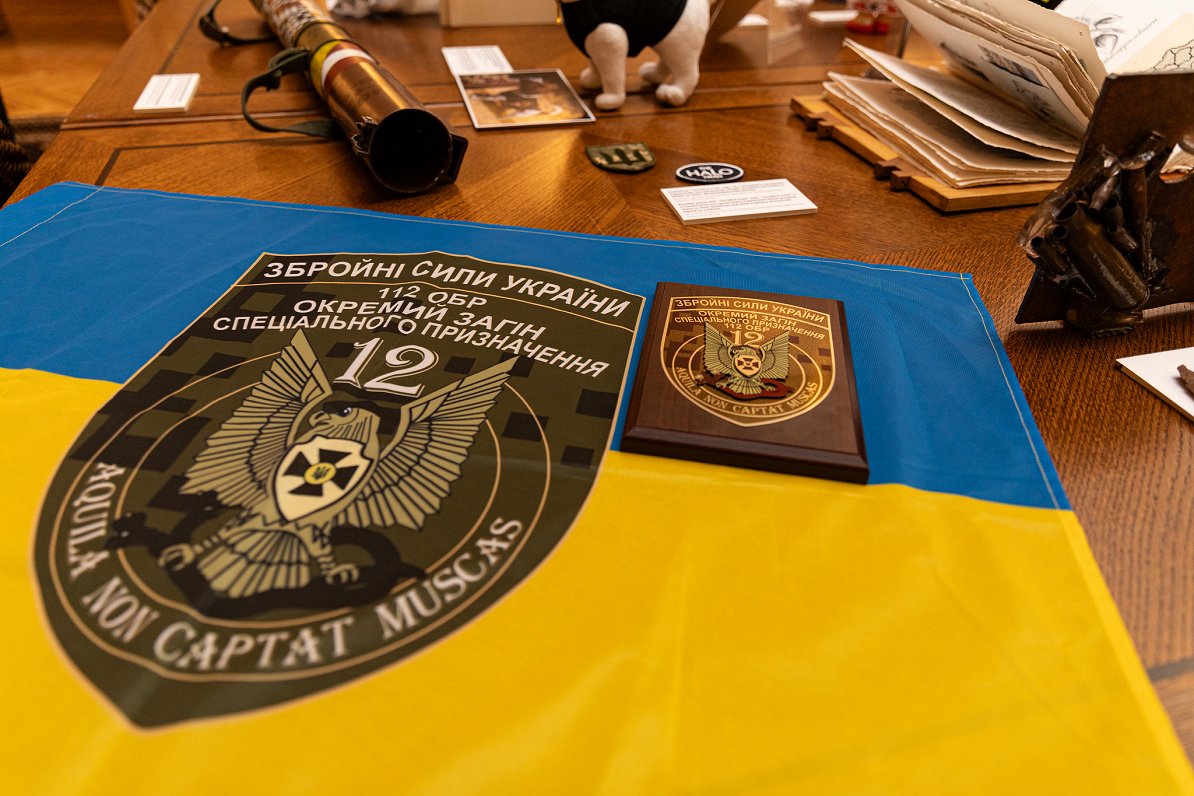 Ekspozīcija “Ukrainas diplomātiskās dāvanas Saeimai”.